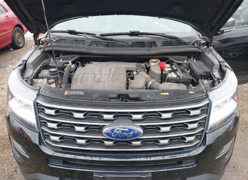 Photo 10 of 2017 Ford Explorer XLT (VIN 1FM5K8D87HGD97011)