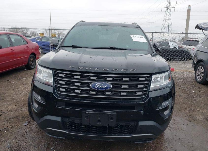 Photo 12 of 2017 Ford Explorer XLT (VIN 1FM5K8D87HGD97011)