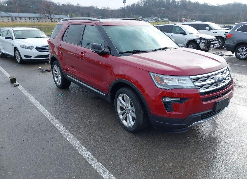 2018 Ford Explorer XLT (VIN 1FM5K8D87JGA19275) main photo