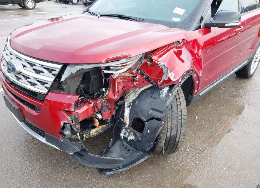 Photo 6 of 2018 Ford Explorer XLT (VIN 1FM5K8D87JGA19275)