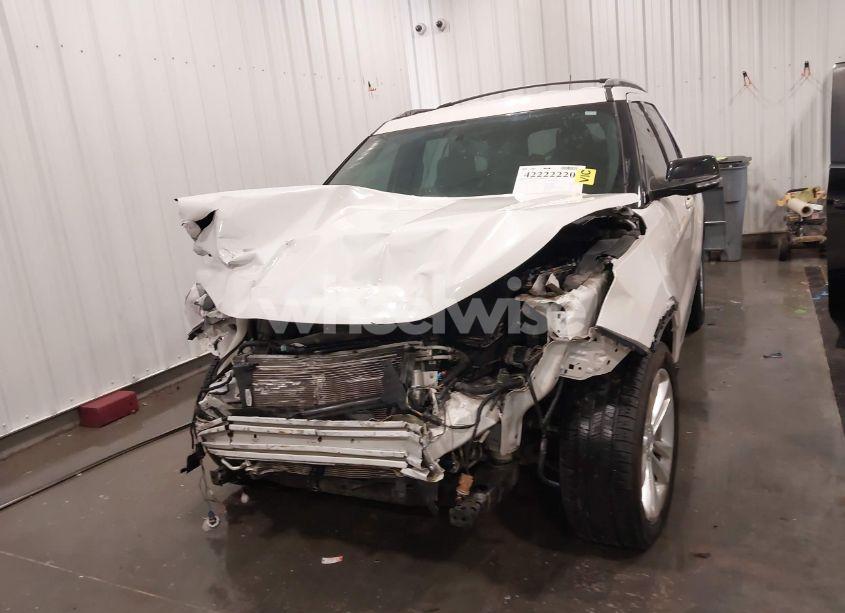 Photo 13 of 2018 Ford Explorer XLT (VIN 1FM5K8D87JGA25268)