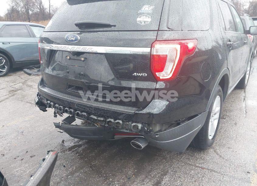 Photo 6 of 2018 Ford Explorer XLT (VIN 1FM5K8D87JGB27704)