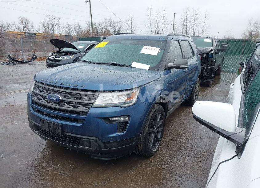 Photo 2 of 2018 Ford Explorer XLT (VIN 1FM5K8D87JGB77292)
