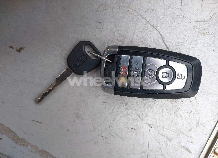 Photo 11 of 2018 Ford Explorer XLT (VIN 1FM5K8D87JGC02174)