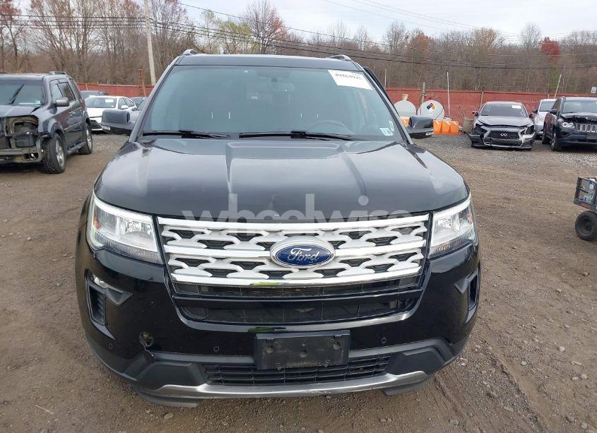 Photo 12 of 2018 Ford Explorer XLT (VIN 1FM5K8D87JGC02174)