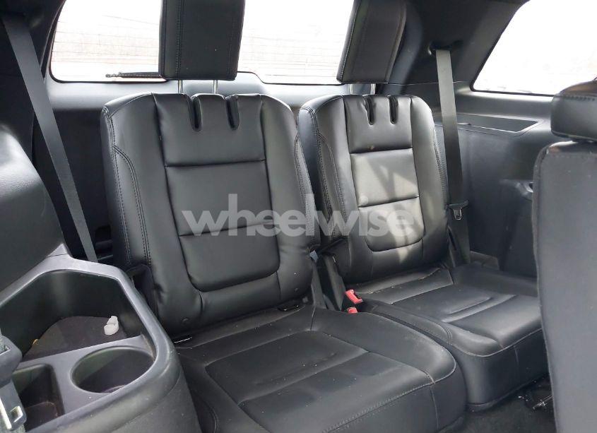 Photo 17 of 2018 Ford Explorer XLT (VIN 1FM5K8D87JGC02174)