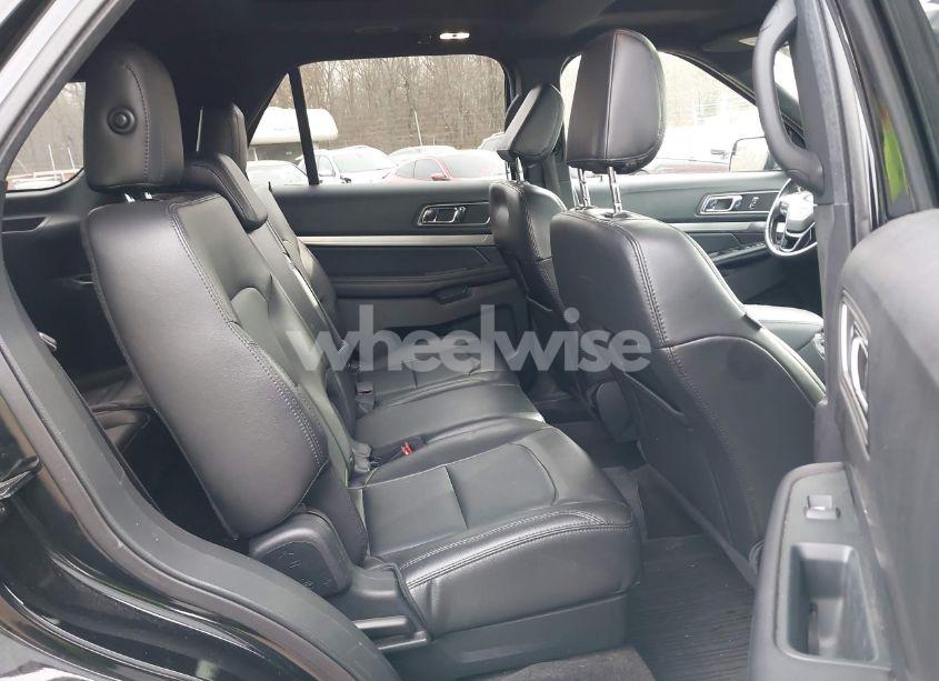 Photo 8 of 2018 Ford Explorer XLT (VIN 1FM5K8D87JGC02174)