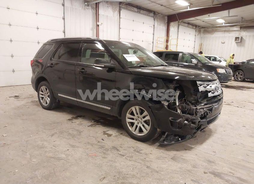 2018 Ford Explorer XLT (VIN 1FM5K8D87JGC68062) main photo