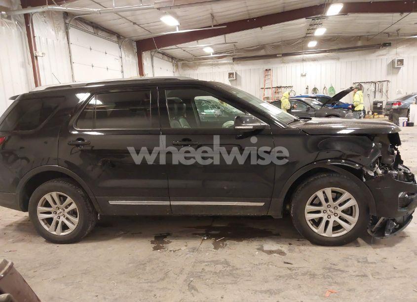 Photo 13 of 2018 Ford Explorer XLT (VIN 1FM5K8D87JGC68062)