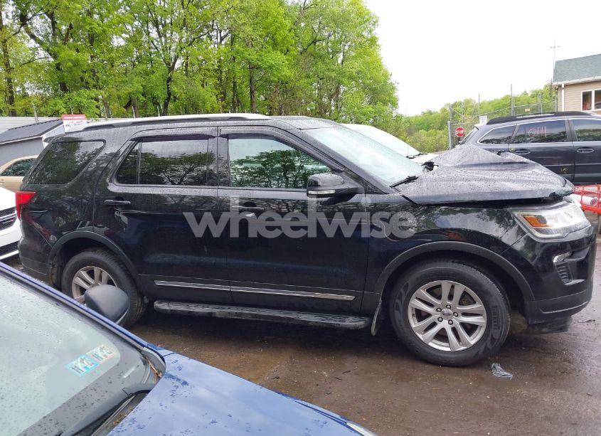 Photo 13 of 2019 Ford Explorer XLT (VIN 1FM5K8D87KGA05751)