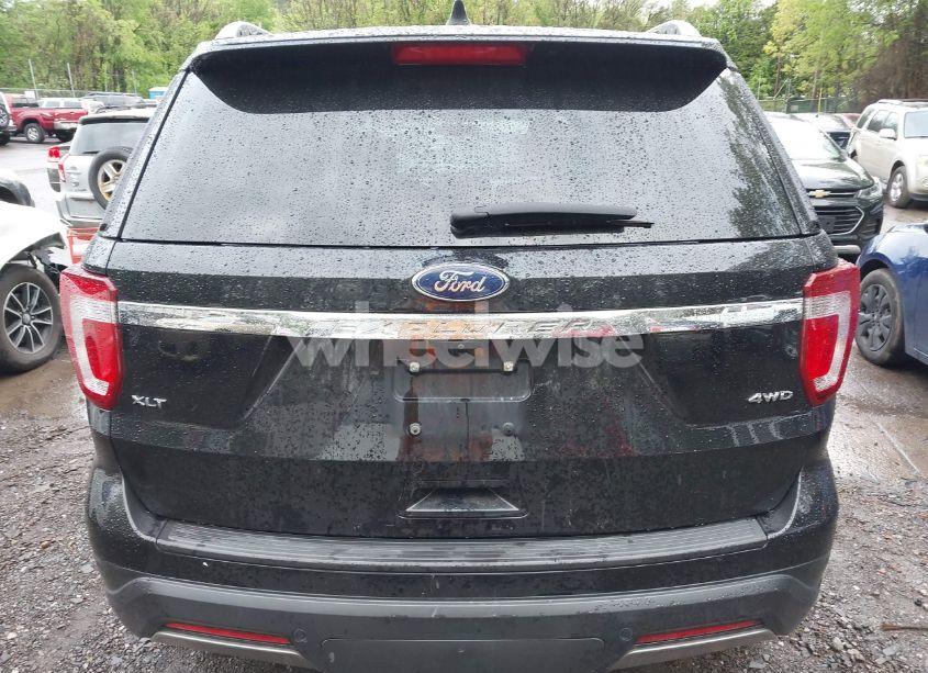 Photo 16 of 2019 Ford Explorer XLT (VIN 1FM5K8D87KGA05751)