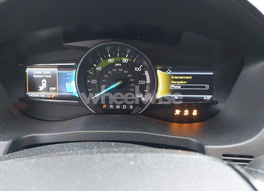 Photo 7 of 2019 Ford Explorer XLT (VIN 1FM5K8D87KGA15664)