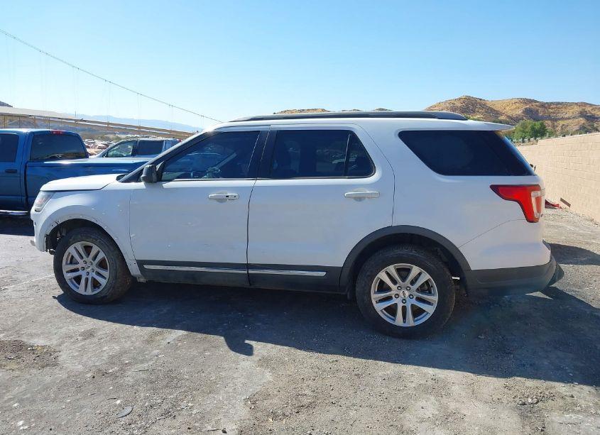 Photo 14 of 2019 Ford Explorer XLT (VIN 1FM5K8D87KGA42881)