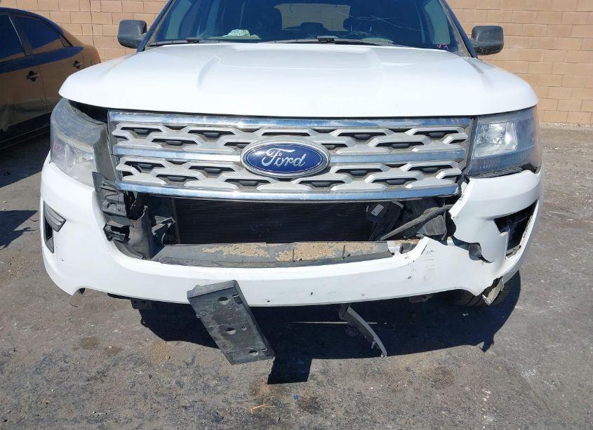 Photo 6 of 2019 Ford Explorer XLT (VIN 1FM5K8D87KGA42881)