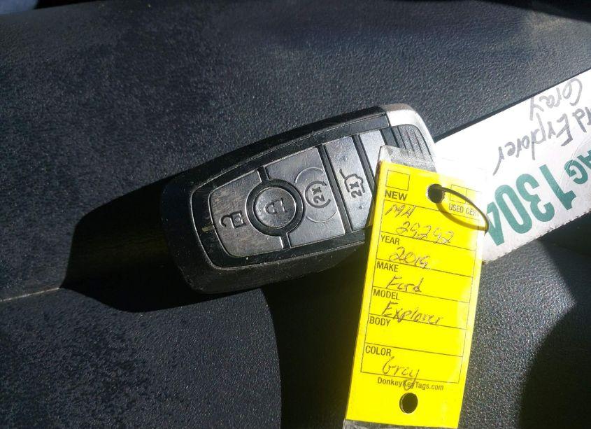 Photo 11 of 2019 Ford Explorer XLT (VIN 1FM5K8D87KGA99128)