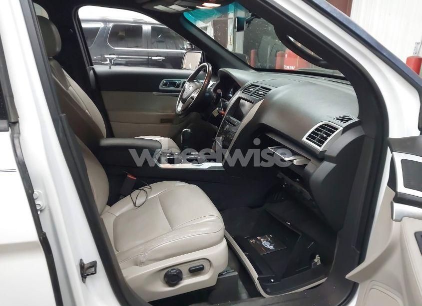 Photo 5 of 2013 Ford Explorer XLT (VIN 1FM5K8D88DGA13036)