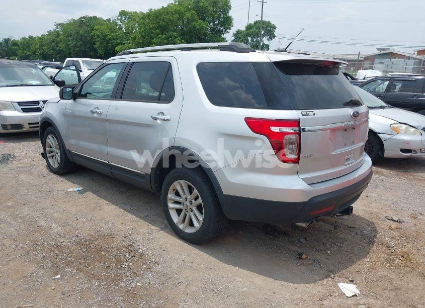 Photo 3 of 2013 Ford Explorer XLT (VIN 1FM5K8D88DGA47204)