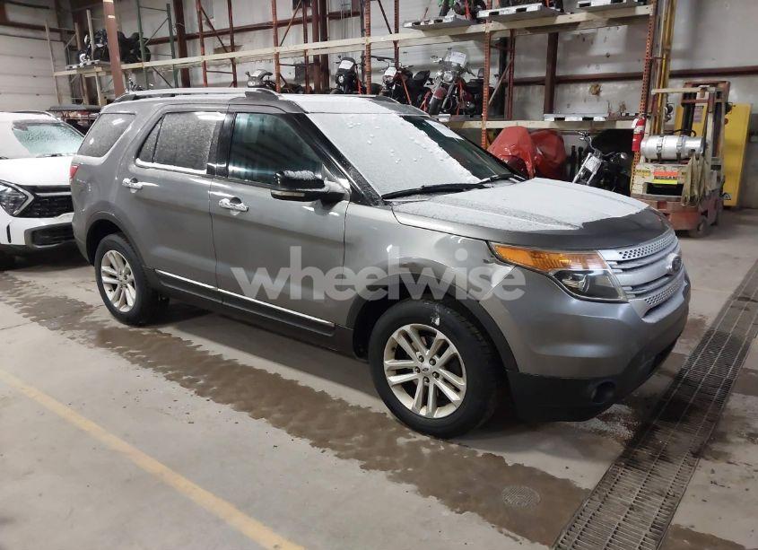 2013 Ford Explorer XLT (VIN 1FM5K8D88DGA79067) main photo