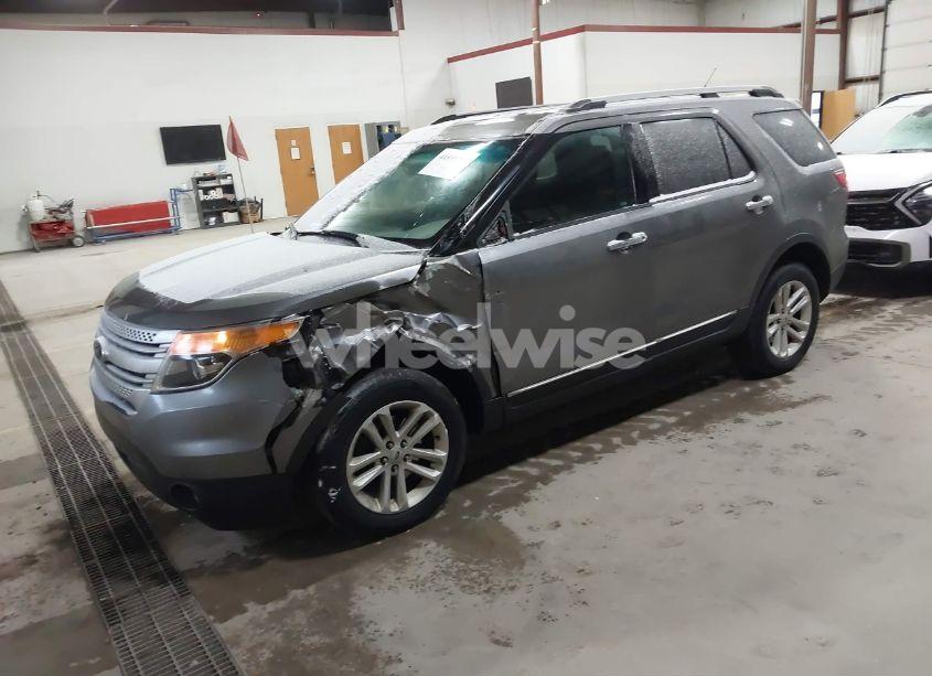 Photo 2 of 2013 Ford Explorer XLT (VIN 1FM5K8D88DGA79067)