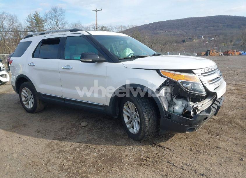 2013 Ford Explorer XLT (VIN 1FM5K8D88DGA95866) main photo