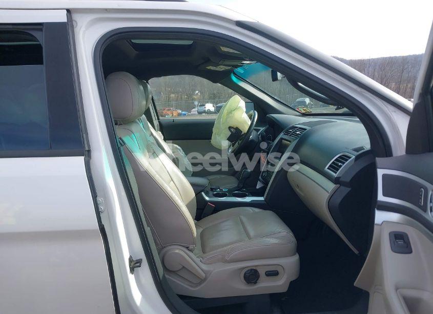 Photo 5 of 2013 Ford Explorer XLT (VIN 1FM5K8D88DGA95866)