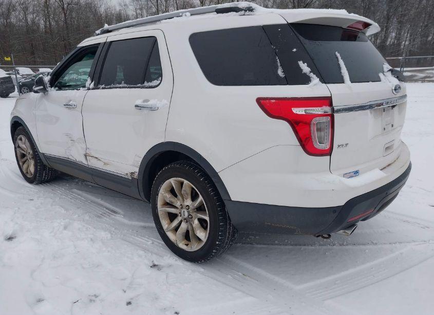 Photo 3 of 2013 Ford Explorer XLT (VIN 1FM5K8D88DGB50235)