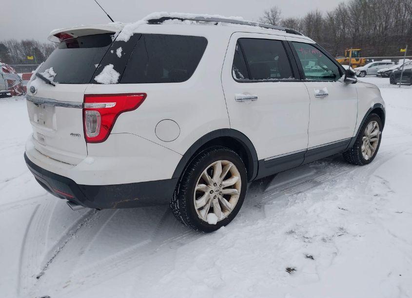 Photo 4 of 2013 Ford Explorer XLT (VIN 1FM5K8D88DGB50235)