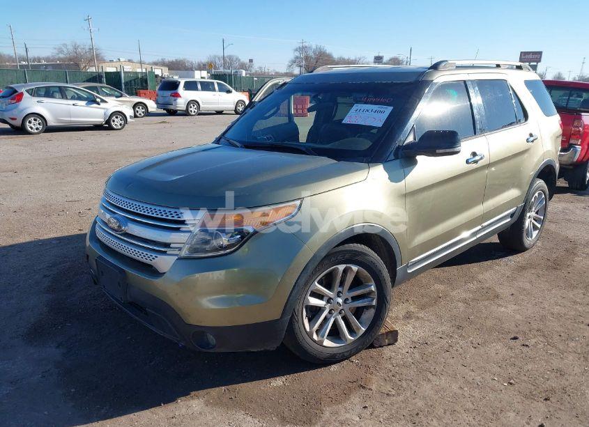 Photo 2 of 2013 Ford Explorer XLT (VIN 1FM5K8D88DGC81682)