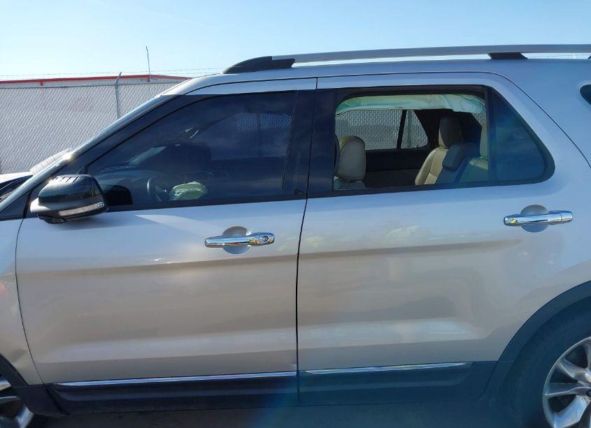 Photo 14 of 2014 Ford Explorer XLT (VIN 1FM5K8D88EGA02393)