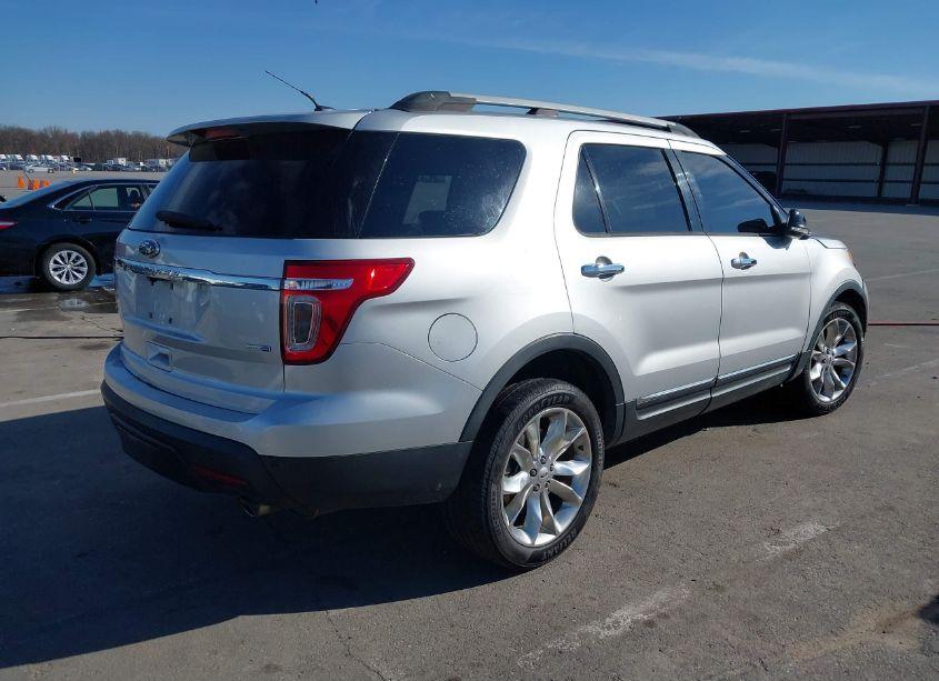 Photo 4 of 2014 Ford Explorer XLT (VIN 1FM5K8D88EGA02393)