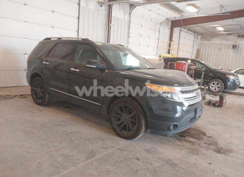 2014 Ford Explorer XLT (VIN 1FM5K8D88EGA26984) main photo