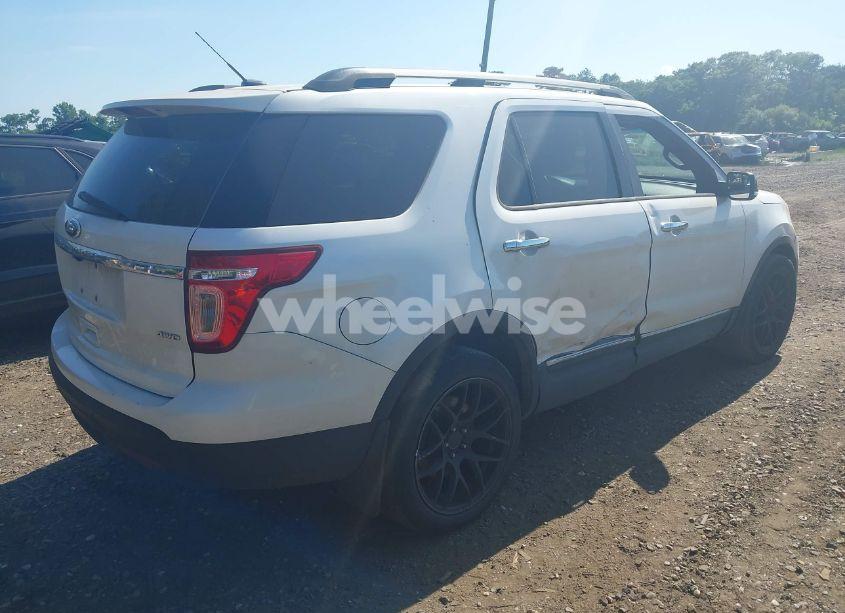 Photo 4 of 2014 Ford Explorer XLT (VIN 1FM5K8D88EGA52176)