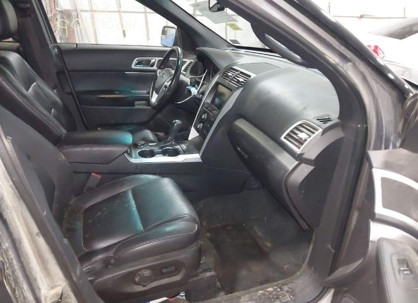 Photo 5 of 2014 Ford Explorer XLT (VIN 1FM5K8D88EGB88923)