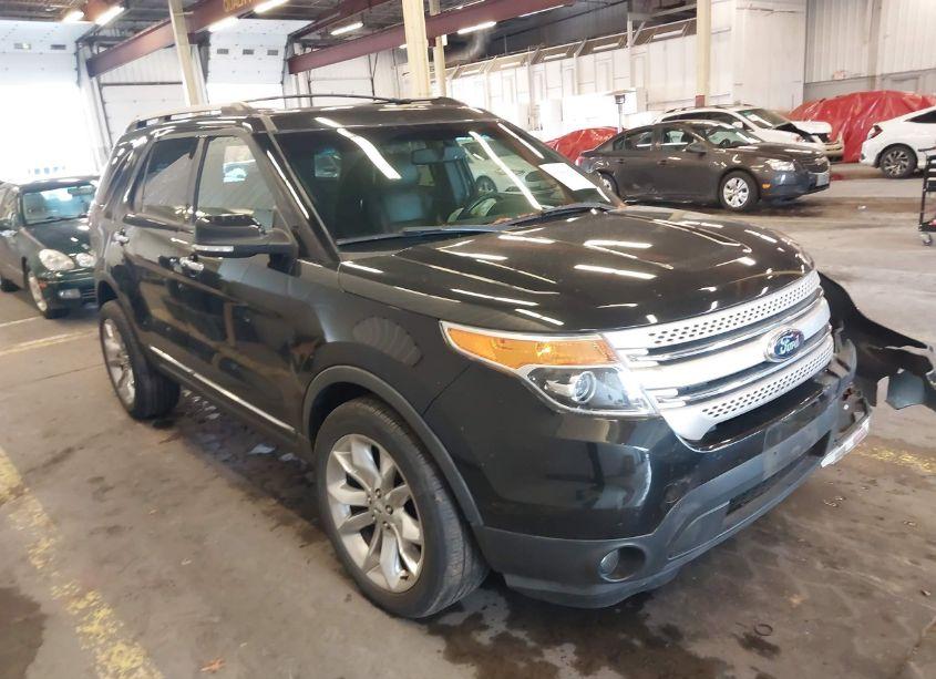 2014 Ford Explorer XLT (VIN 1FM5K8D88EGC09592) main photo