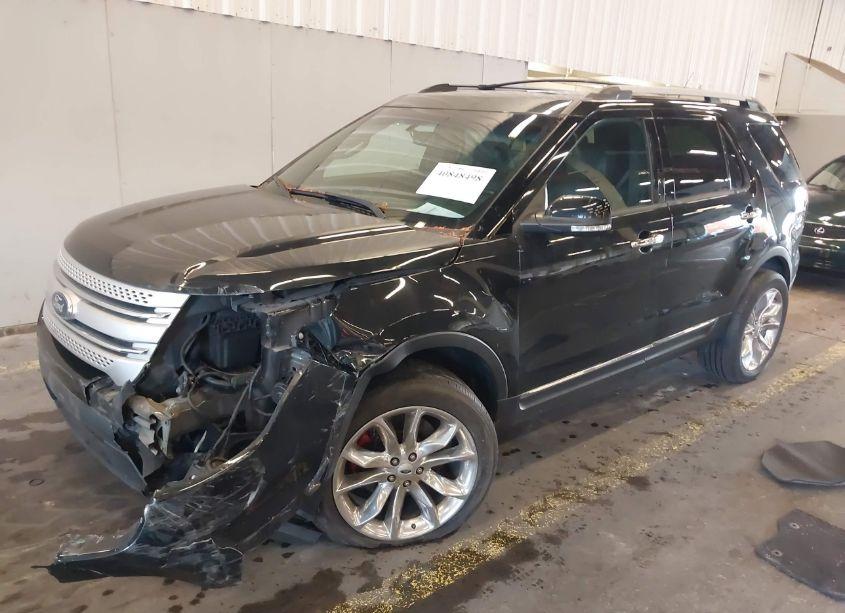 Photo 2 of 2014 Ford Explorer XLT (VIN 1FM5K8D88EGC09592)