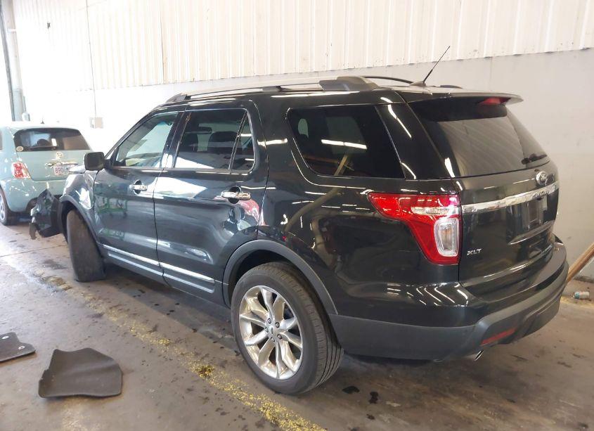 Photo 3 of 2014 Ford Explorer XLT (VIN 1FM5K8D88EGC09592)