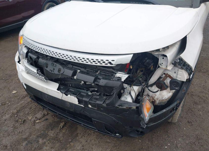 Photo 6 of 2015 Ford Explorer XLT (VIN 1FM5K8D88FGC28256)