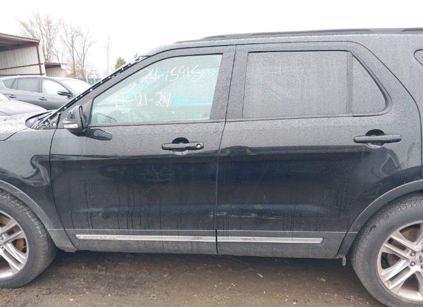 Photo 14 of 2016 Ford Explorer XLT (VIN 1FM5K8D88GGB16851)