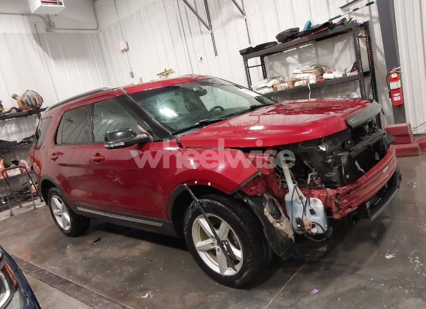 Photo 14 of 2016 Ford Explorer XLT (VIN 1FM5K8D88GGB52281)