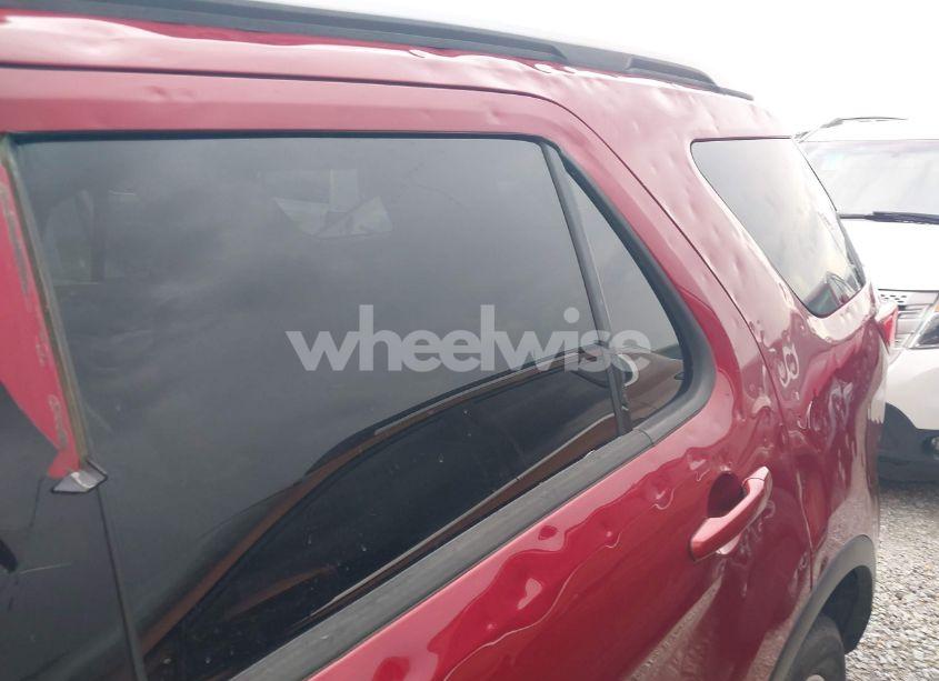 Photo 22 of 2016 Ford Explorer XLT (VIN 1FM5K8D88GGB52281)