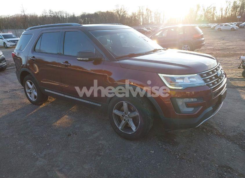 2016 Ford Explorer XLT (VIN 1FM5K8D88GGB57853) main photo