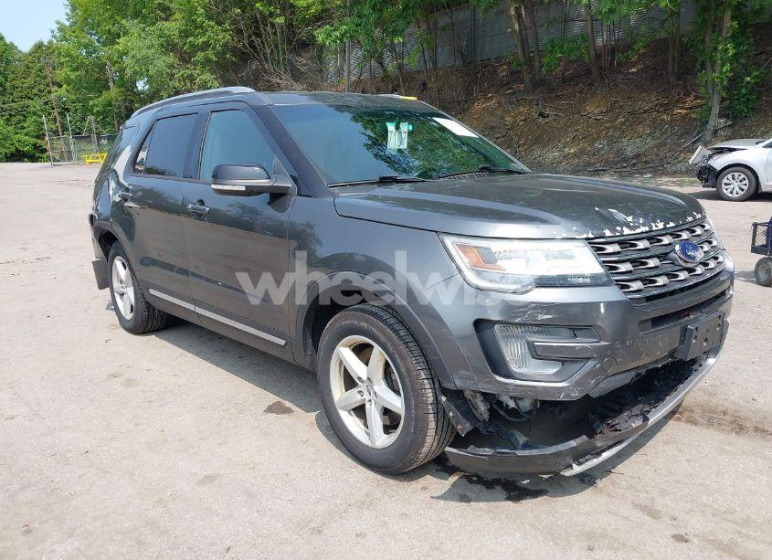 2016 Ford Explorer XLT (VIN 1FM5K8D88GGB57934) main photo