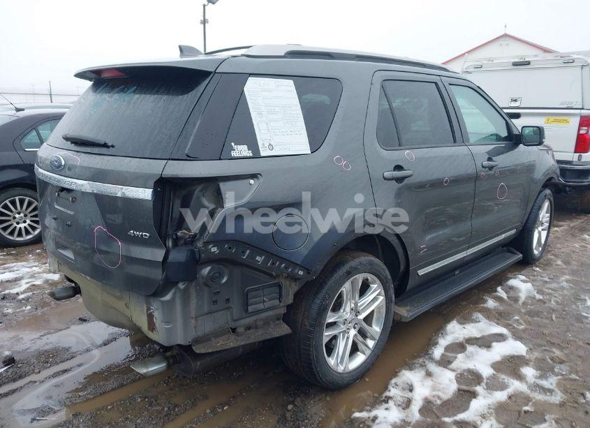 Photo 4 of 2016 Ford Explorer XLT (VIN 1FM5K8D88GGB58064)