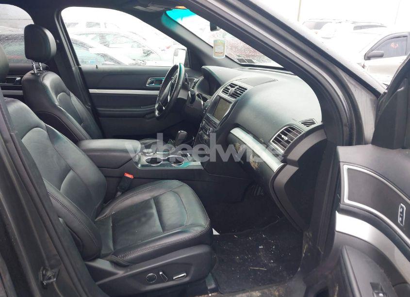 Photo 5 of 2016 Ford Explorer XLT (VIN 1FM5K8D88GGB58064)