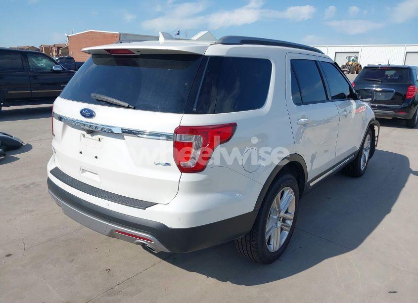 Photo 4 of 2016 Ford Explorer XLT (VIN 1FM5K8D88GGB62373)