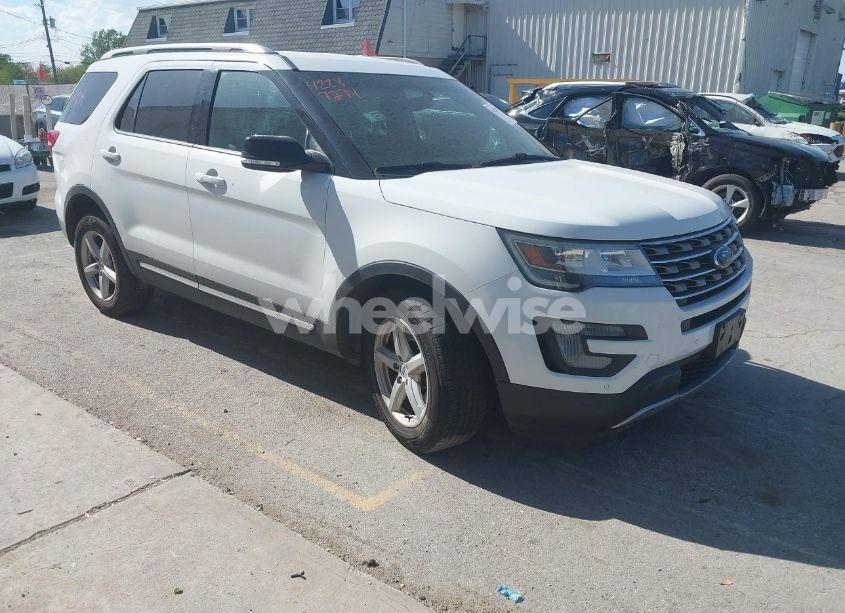 2016 Ford Explorer XLT (VIN 1FM5K8D88GGC84456) main photo