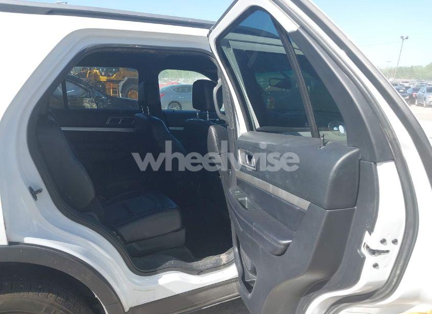 Photo 8 of 2016 Ford Explorer XLT (VIN 1FM5K8D88GGC84456)