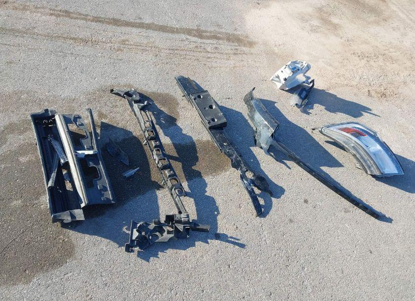 Photo 12 of 2016 Ford Explorer XLT (VIN 1FM5K8D88GGD24857)