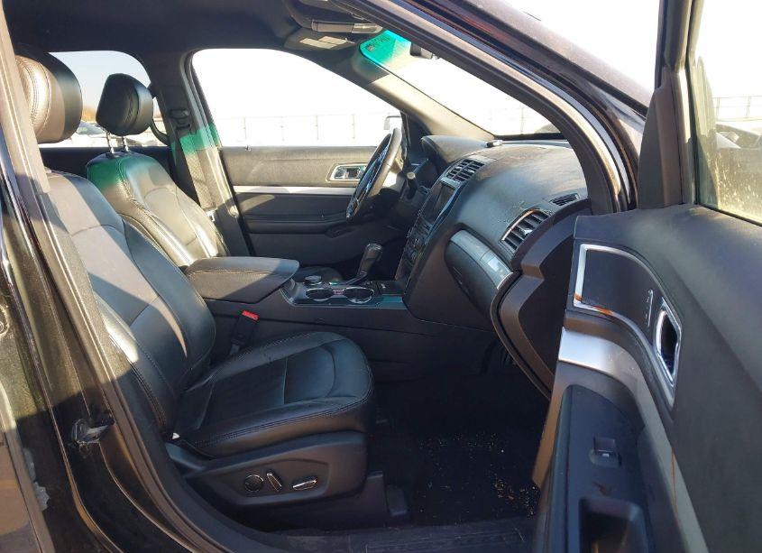 Photo 5 of 2016 Ford Explorer XLT (VIN 1FM5K8D88GGD24857)