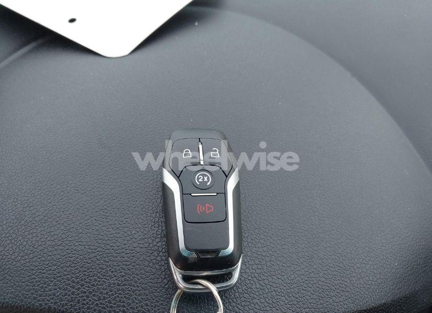 Photo 11 of 2016 Ford Explorer XLT (VIN 1FM5K8D88GGD24907)